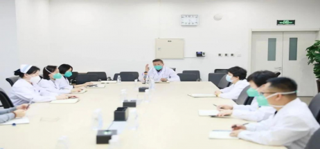 人民醫(yī)院為人民，市二院舉全院之力保障醫(yī)療救治，牢守生命防線！