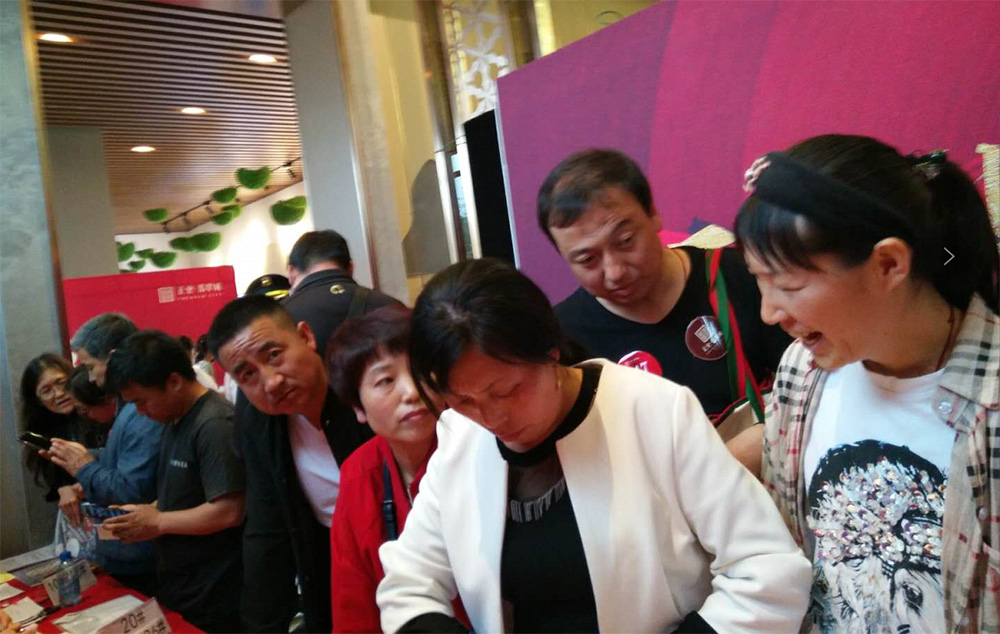 正業(yè)翡翠城首次開盤熱銷2.8億，火爆場面震驚葫蘆島樓市(圖4)