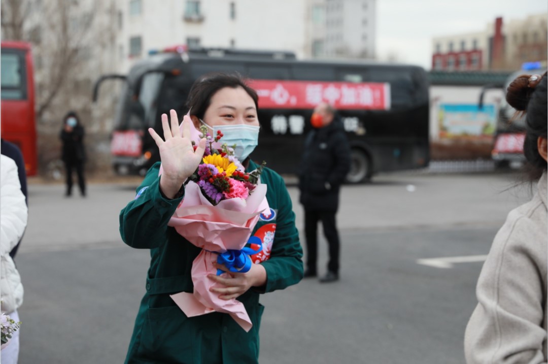 春暖花開，英雄歸來(lái)！葫蘆島市第二人民醫(yī)院支援綏中醫(yī)療隊(duì)凱旋而歸~(圖9)