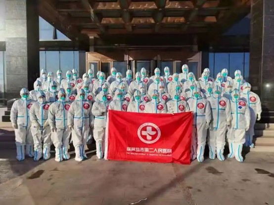 戰(zhàn)疫一線|6萬人次，市二院核酸采樣醫(yī)療隊支援綏中的第24天！(圖12)